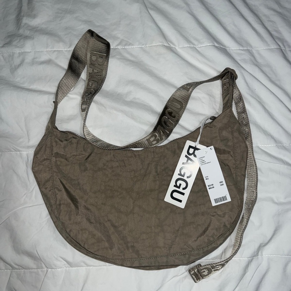 BAGGU Dove Crescent Bag